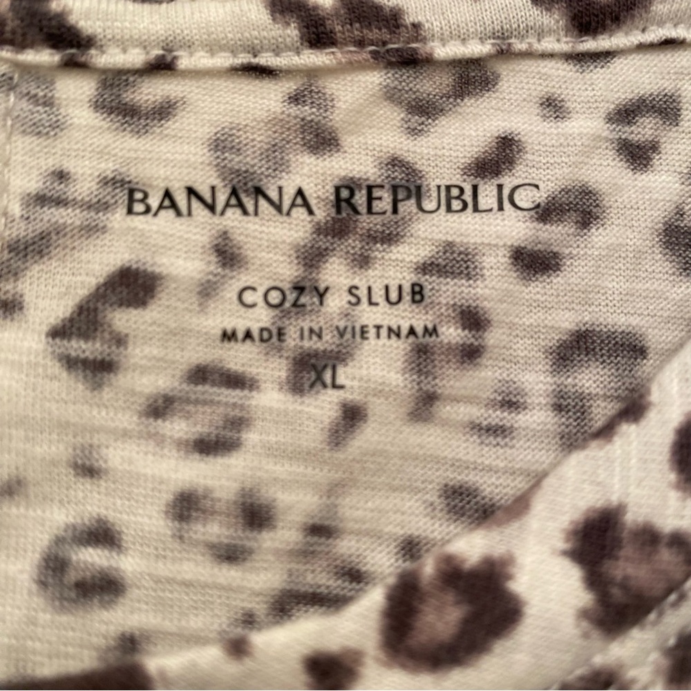 Banana Republic Cozy Slub Short Sleeve Cheetah Print T Shirt XL